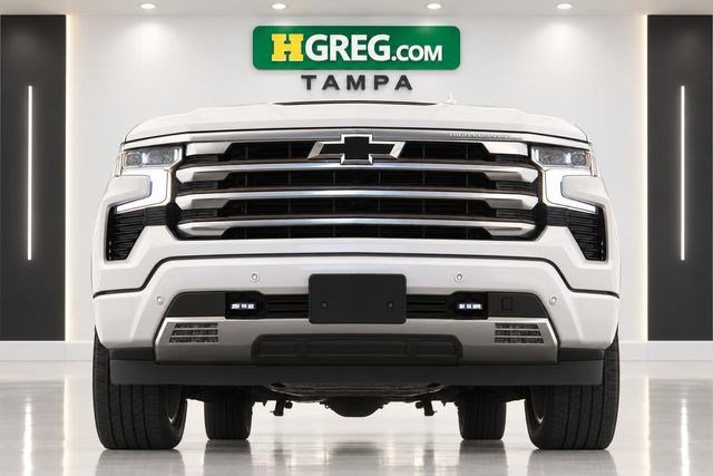 Used 2022 Chevrolet Silverado 1500 High Country w/ Technology Package AWD/4WD image 7