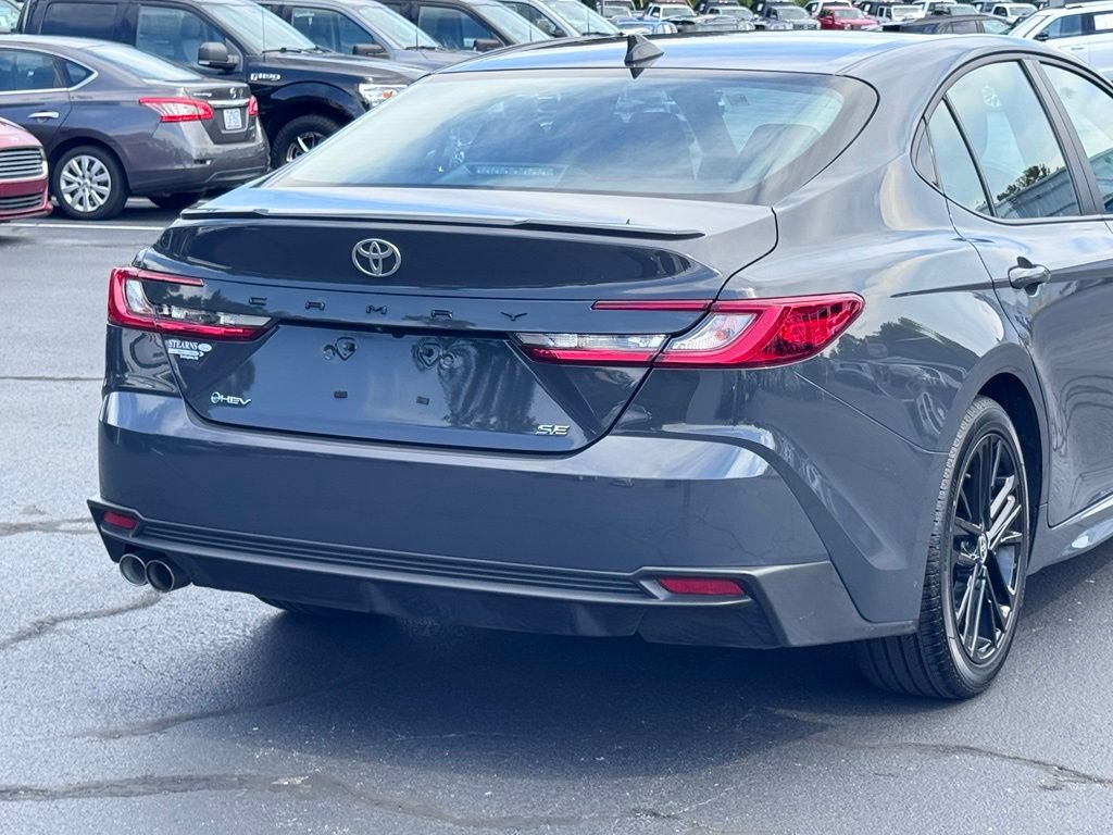 Used 2025 Toyota Camry SE w/ Convenience Package FWD image 34