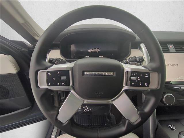 Certified 2025 Land Rover Discovery S AWD/4WD image 19