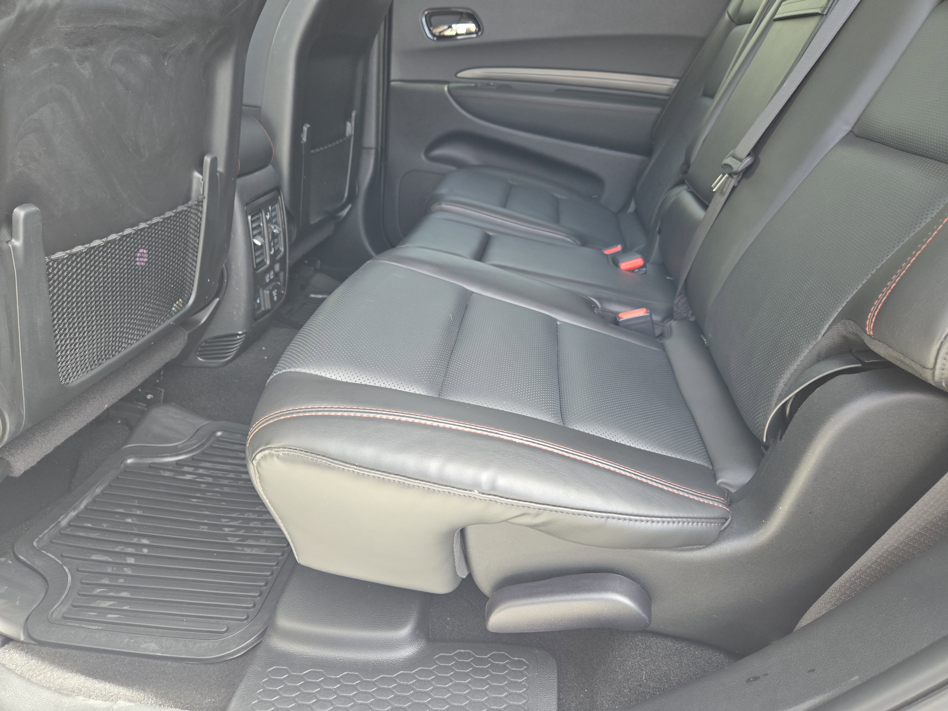 Used 2024 Dodge Durango GT image 33