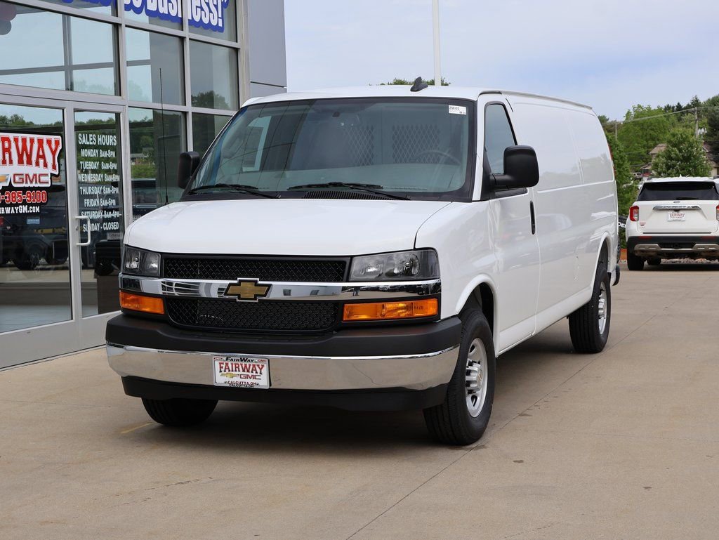 New 2025 Chevrolet Express 3500 Extended w/ Driver Convenience Package image 6