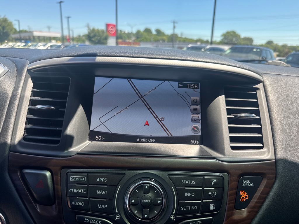 Used 2019 Nissan Pathfinder Platinum AWD/4WD image 16