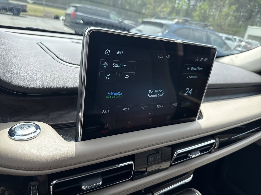 Used 2023 Lincoln Aviator Reserve image 28