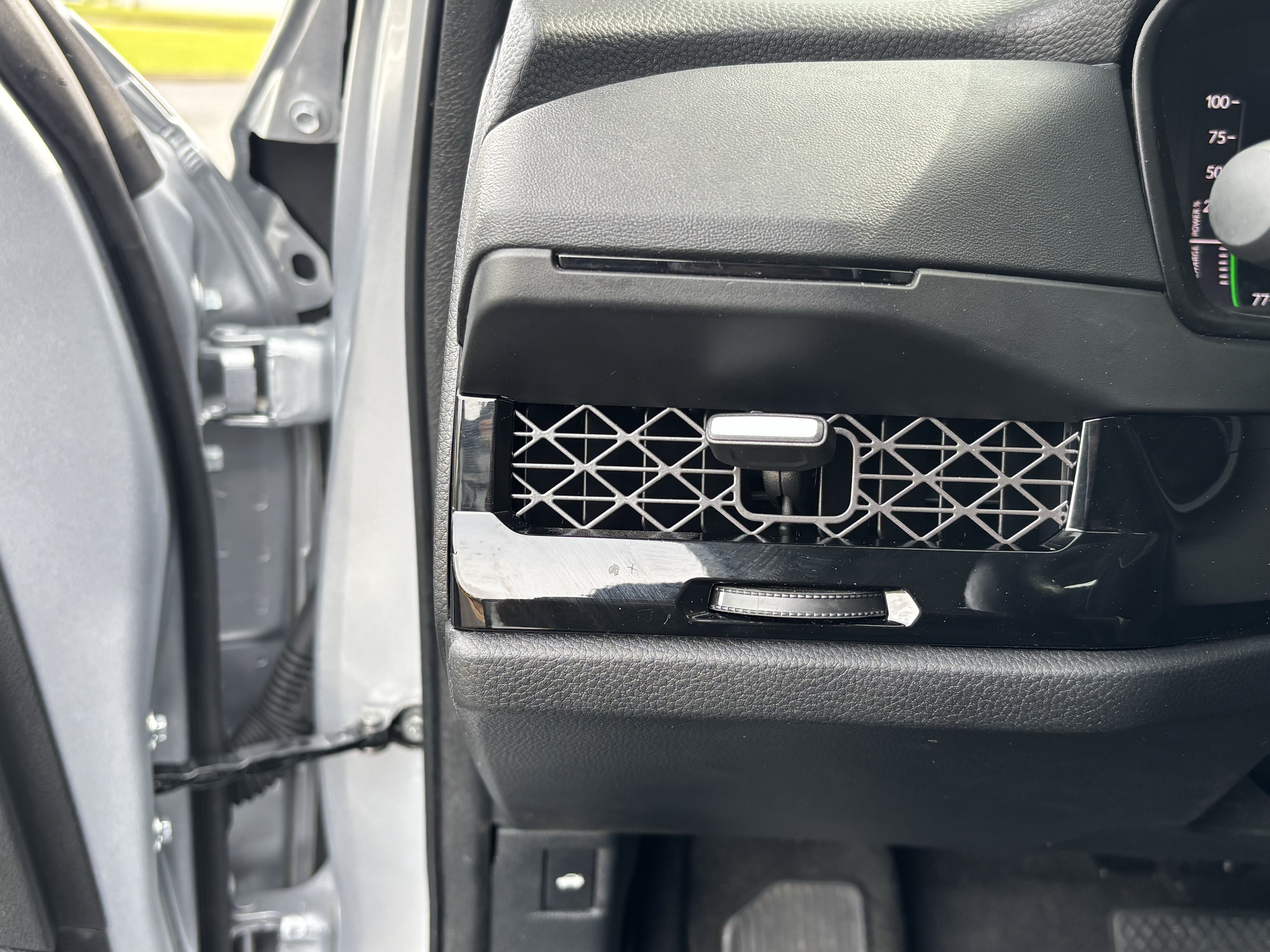 Used 2025 Honda Accord Touring image 19