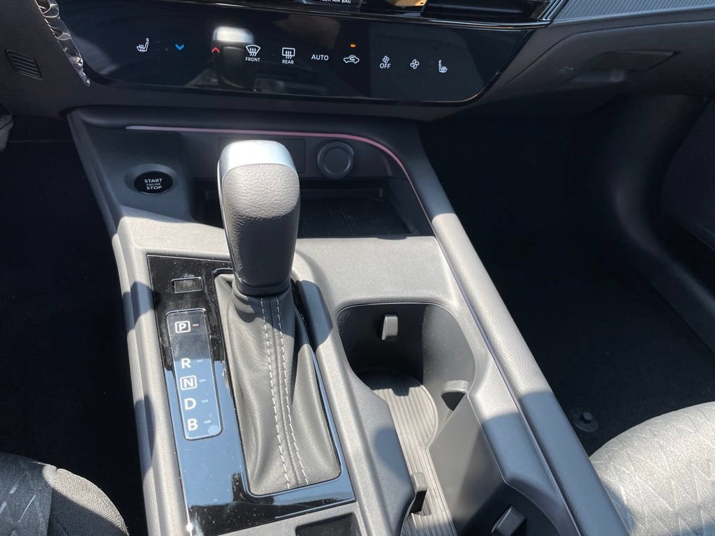 New 2026 Nissan Sentra SV w/ SV Convenience Package FWD image 15