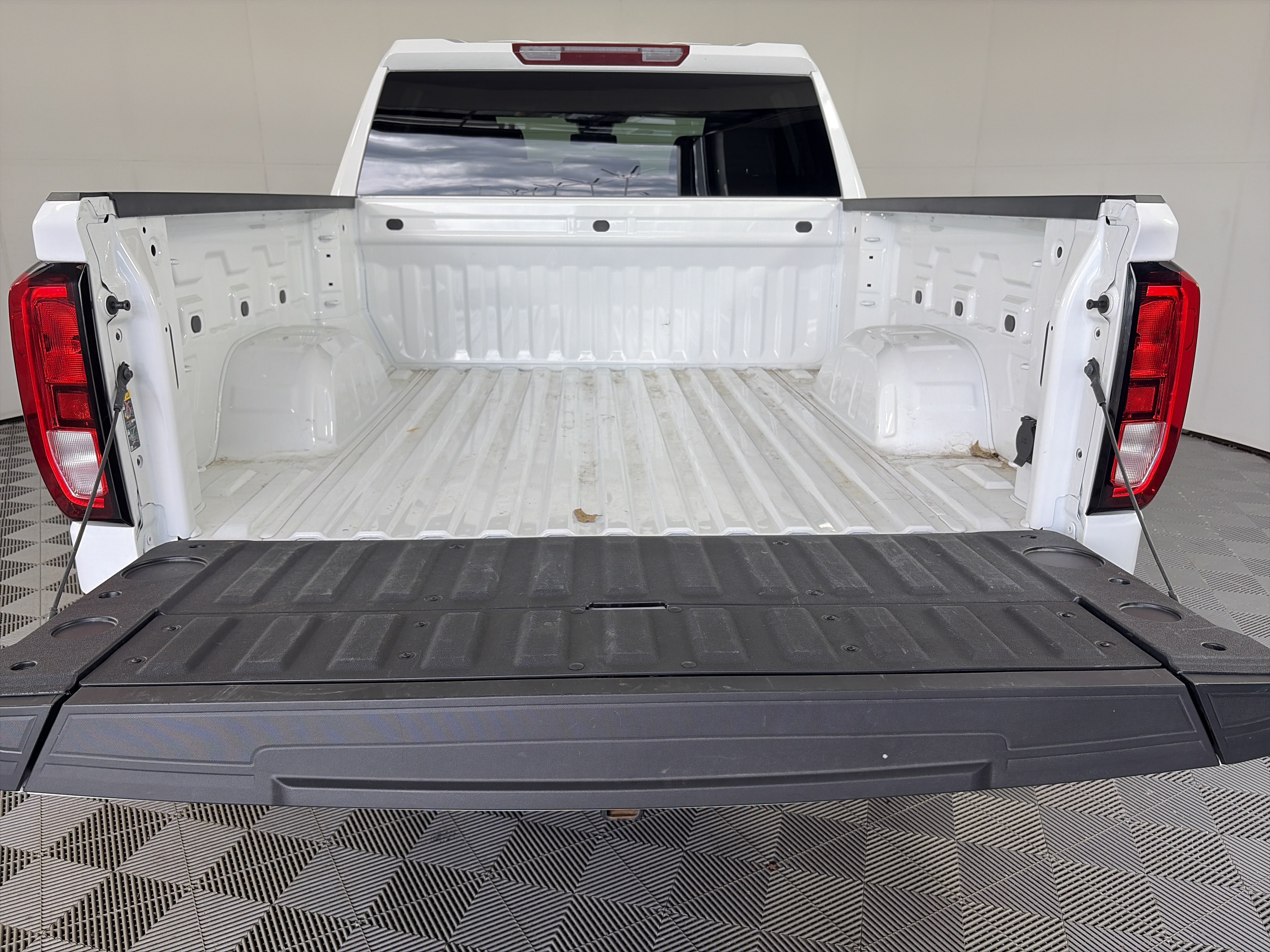 Used 2026 GMC Sierra 1500 Elevation AWD/4WD image 35