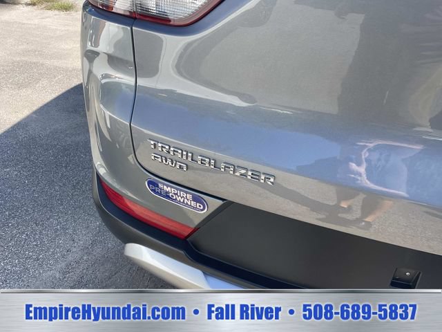 Used 2025 Chevrolet TrailBlazer LT AWD/4WD image 5