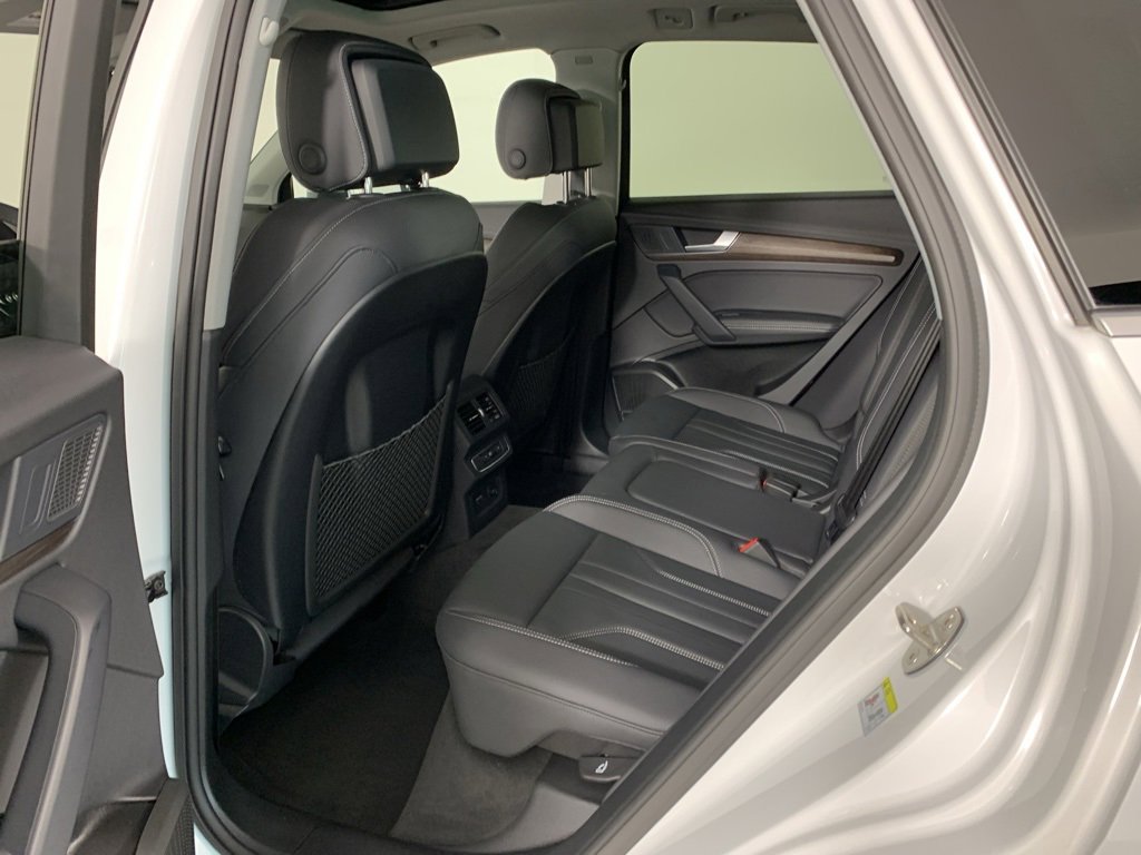 Used 2024 Audi Q5 e Premium Plus image 28