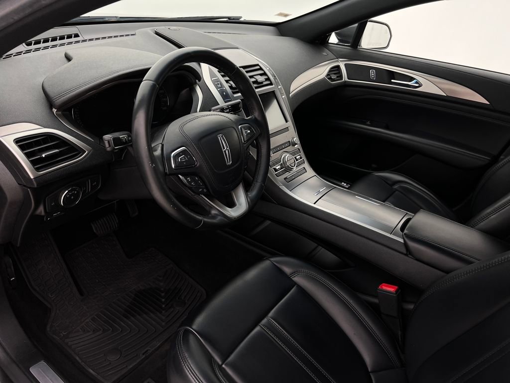 Used 2020 Lincoln MKZ AWD image 16