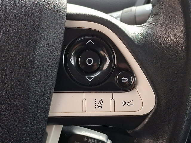 Used 2017 Toyota Prius Prime Premium image 23