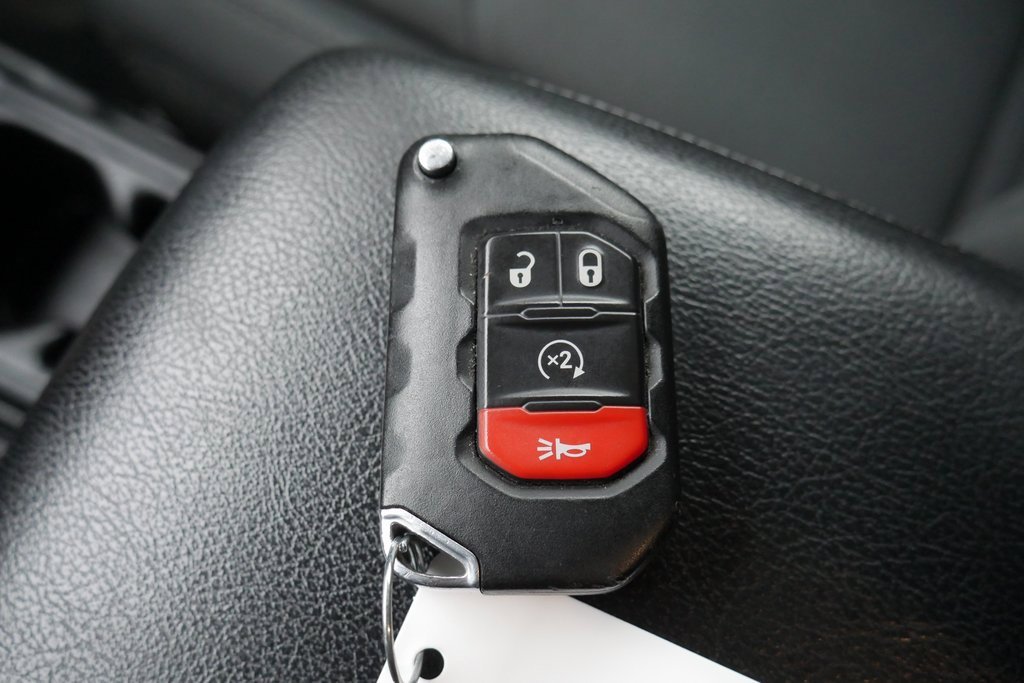 Used 2022 Jeep Wrangler Unlimited Willys image 20