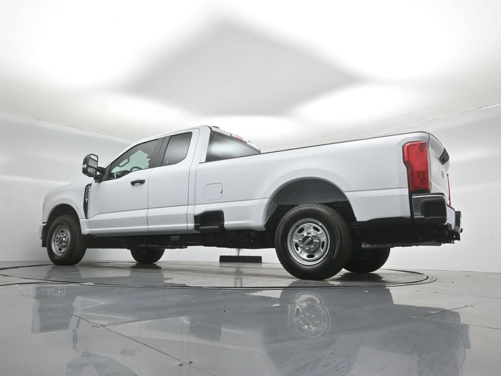 New 2026 Ford F250 XL w/ XL Chrome Package RWD image 44