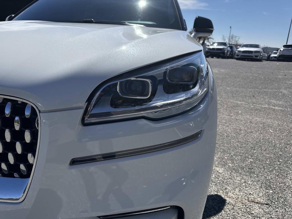 Certified 2024 Lincoln Aviator Black Label AWD/4WD image 9