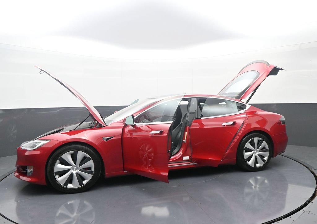 Used 2021 Tesla Model S Performance AWD/4WD image 40