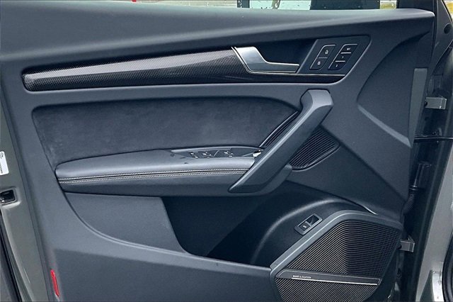 Used 2024 Audi SQ5 Prestige image 17