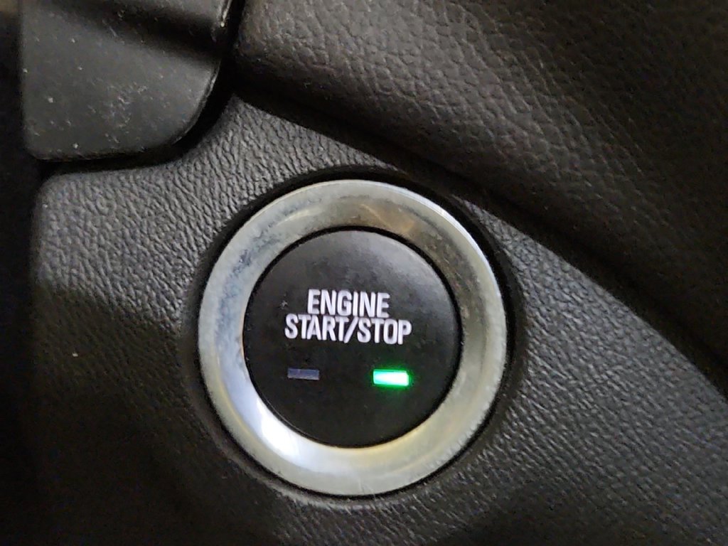 Used 2021 Chevrolet Equinox LT AWD/4WD image 25