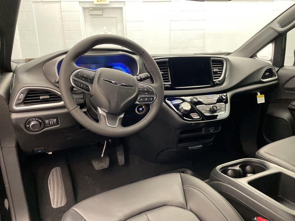 New 2026 Chrysler Voyager LX FWD image 9