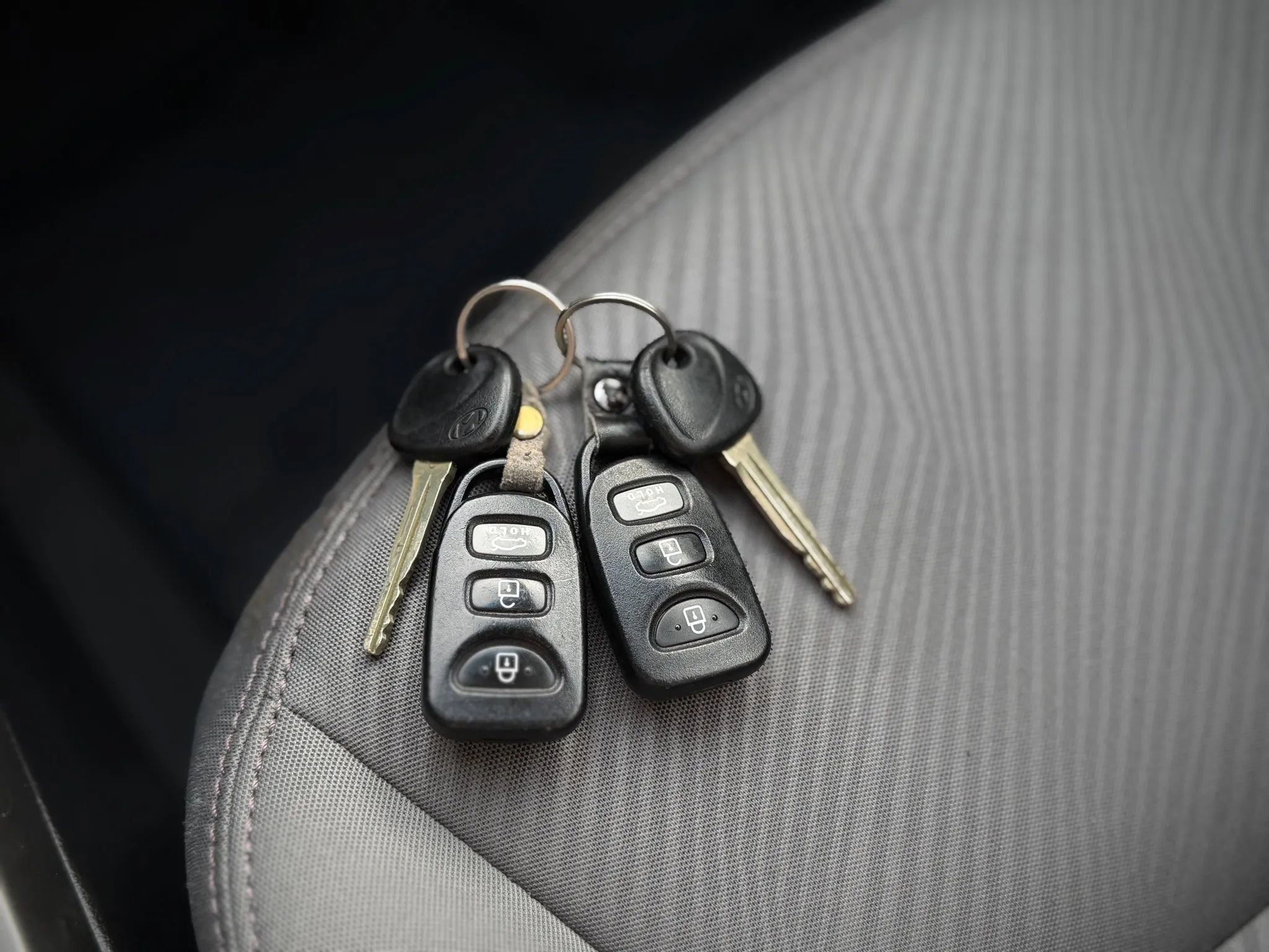 Used 2013 Hyundai Elantra GLS w/ Preferred Pkg image 17