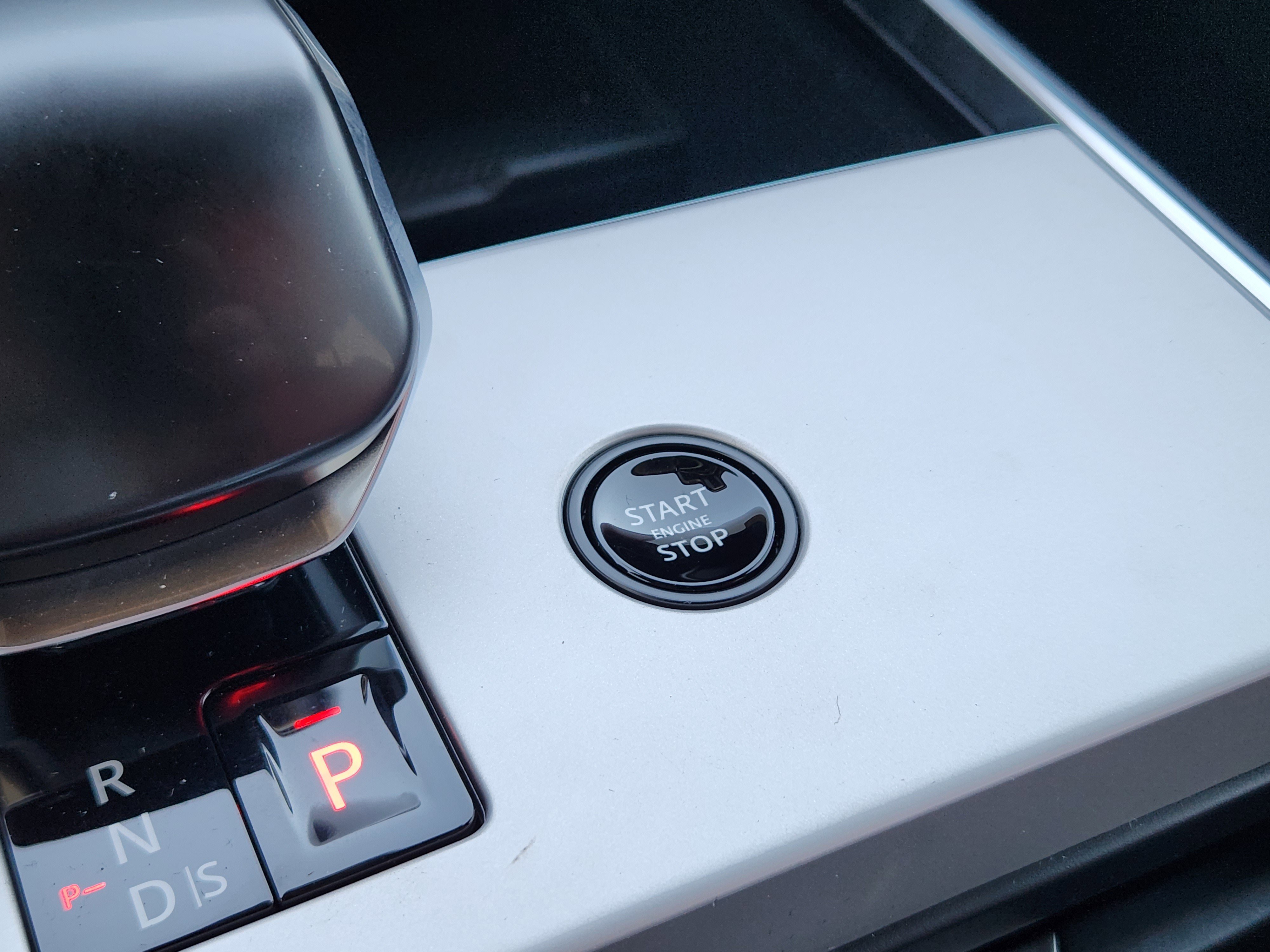 New 2025 Land Rover Range Rover SV image 21