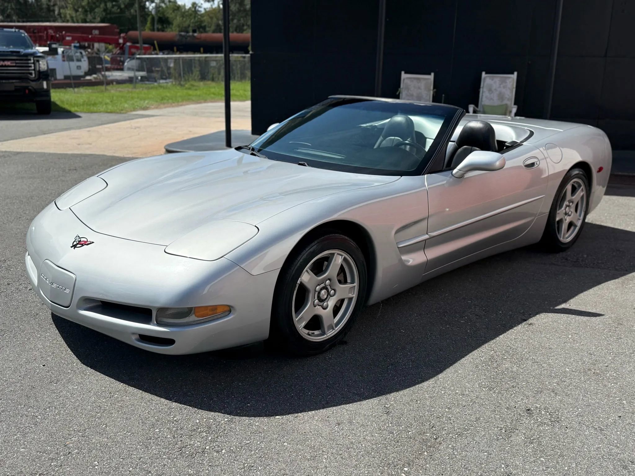 Used 1998 Chevrolet Corvette Convertible w/ Memory Pkg image 35