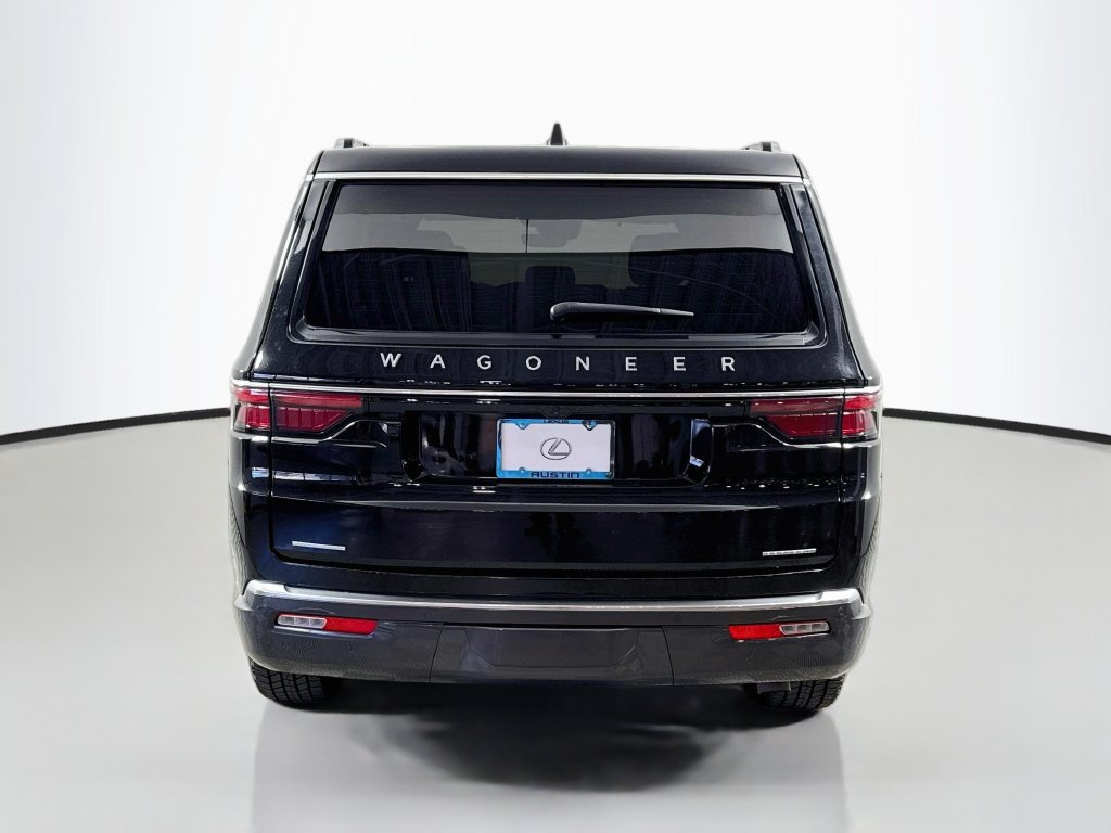 Used 2022 Jeep Wagoneer Series II AWD/4WD image 6