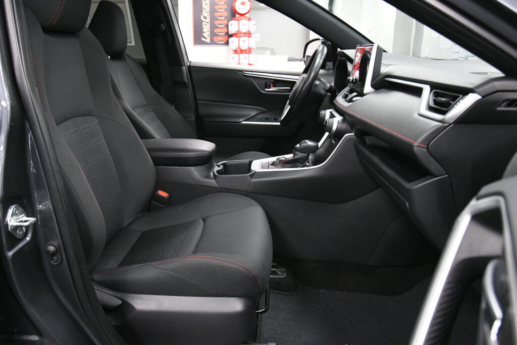 Certified 2023 Toyota RAV4 SE image 27