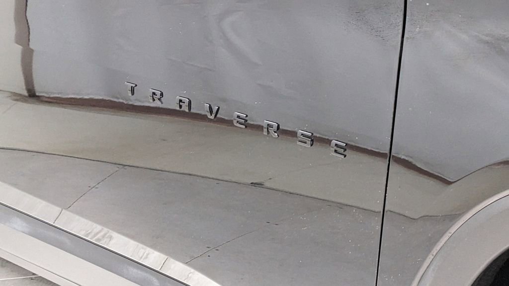 Used 2023 Chevrolet Traverse RS AWD/4WD image 43