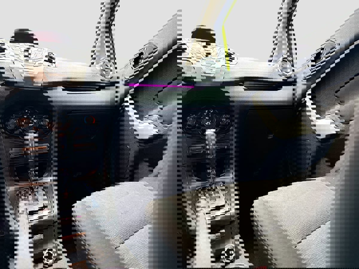 Used 2013 Ford Fiesta SE image 20