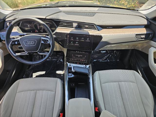Used 2024 Audi Q8 e-tron Premium Plus AWD/4WD image 4