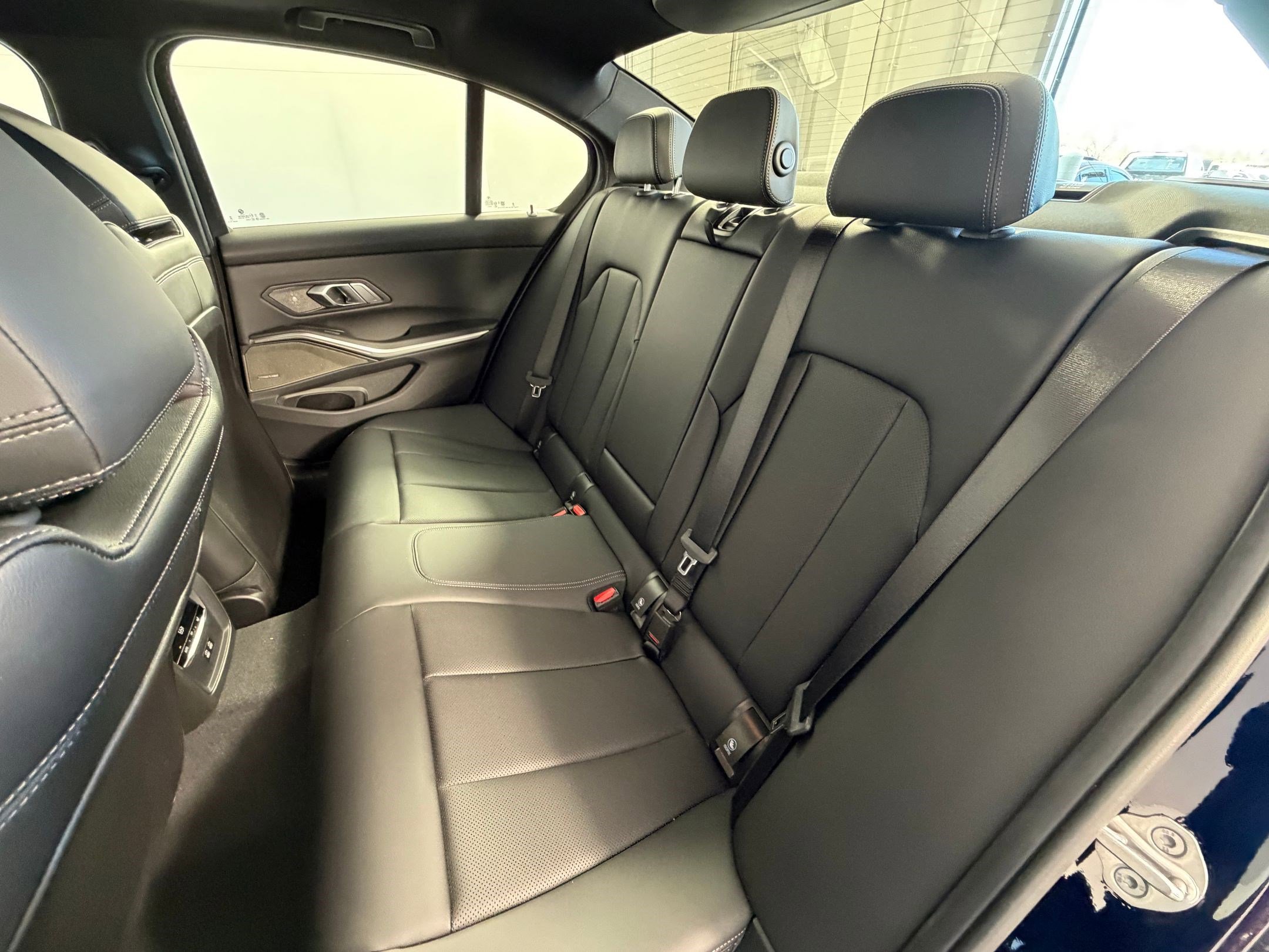 New 2026 BMW 330i Sedan w/ M Sport Package image 29