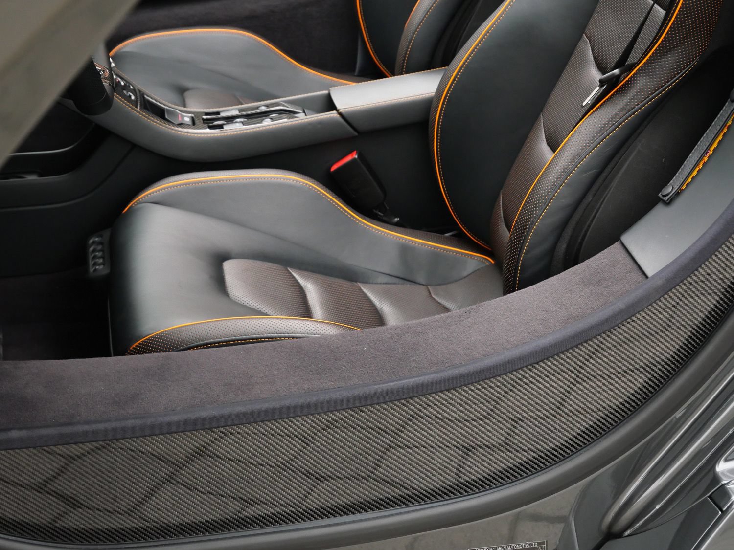 Used 2013 McLaren MP4-12C Spider RWD image 21
