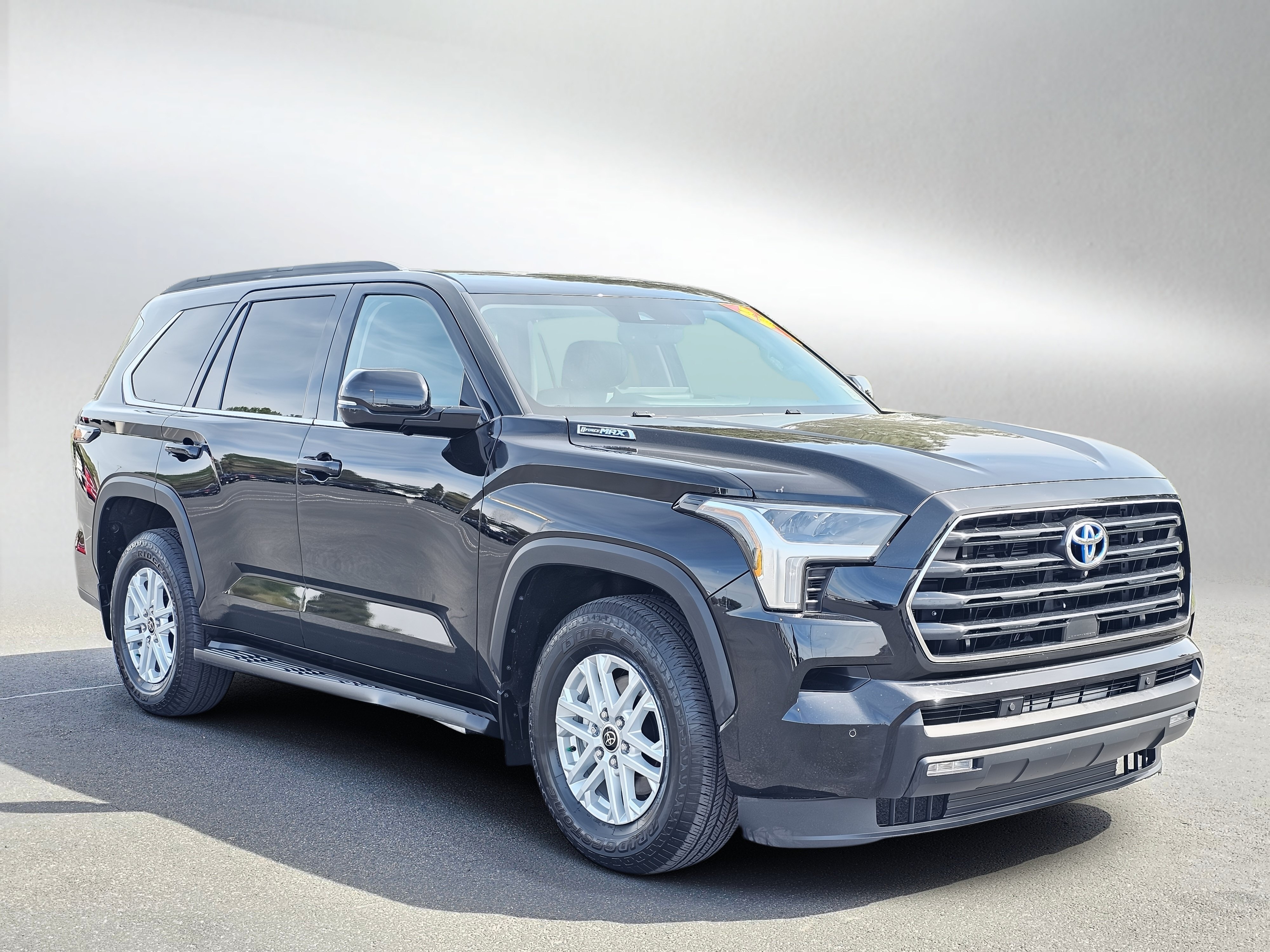 Used 2023 Toyota Sequoia SR5 w/ SR5 Premium Package AWD/4WD image 68
