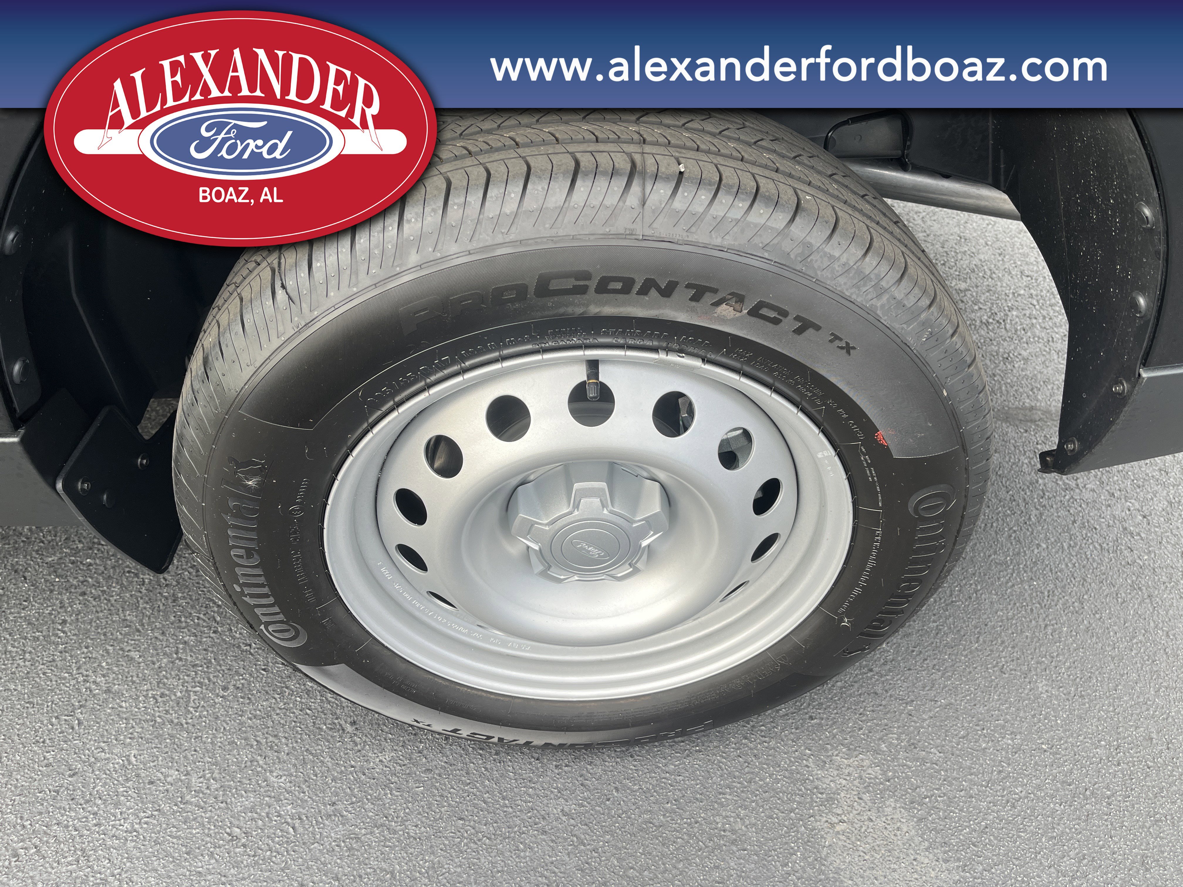 New 2025 Ford Maverick XL image 8