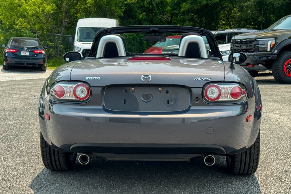 Used 2006 MAZDA MX-5 Miata Sport w/ Suspension Pkg RWD image 4