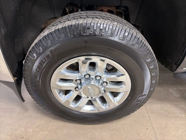 Used 2019 Chevrolet Silverado 3500 LT AWD/4WD image 11