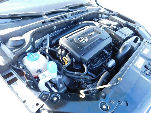 Used 2017 Volkswagen Jetta Sport FWD image 28