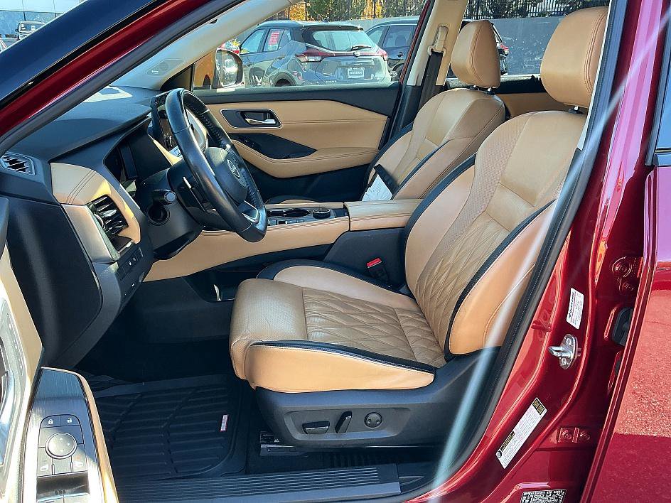 Certified 2023 Nissan Rogue Platinum w/ Platinum Premium Package image 13