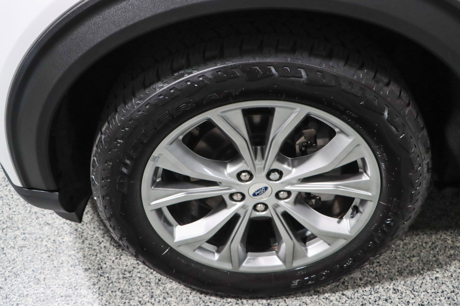 Used 2022 Ford Explorer Limited image 11