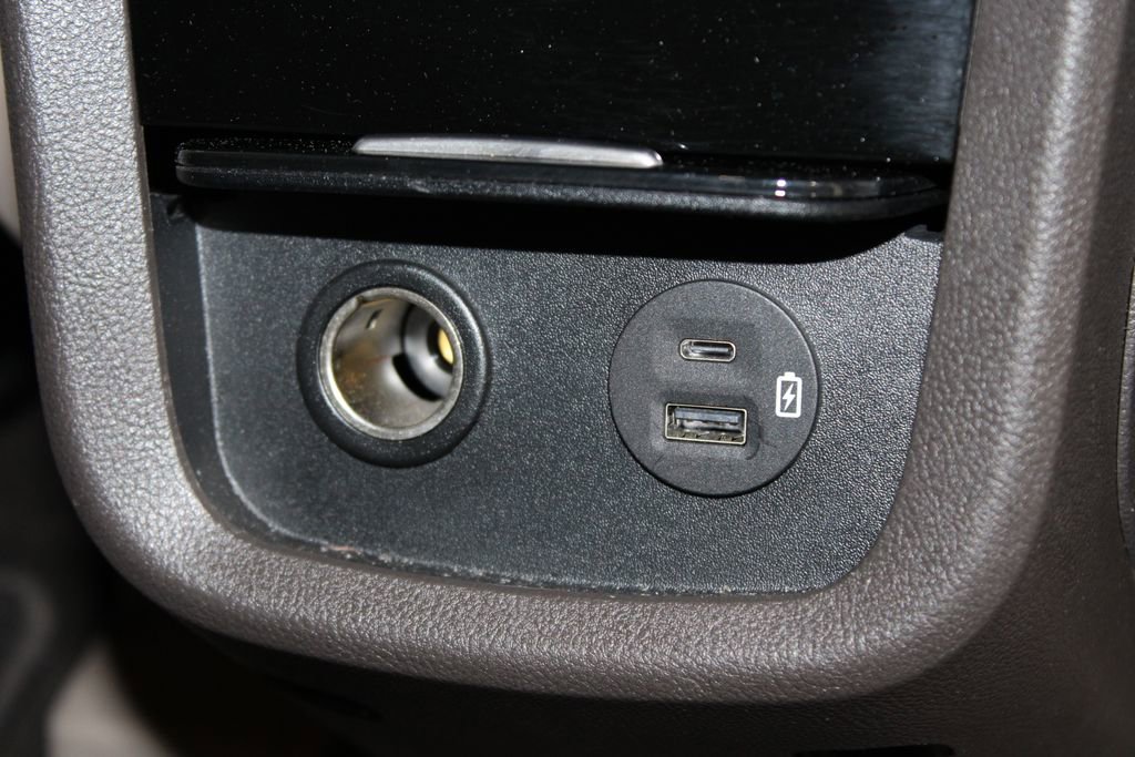 Used 2022 Lincoln Nautilus AWD w/ Premium Package image 35