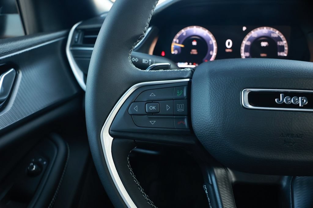 New 2026 Jeep Grand Cherokee Laredo RWD image 18