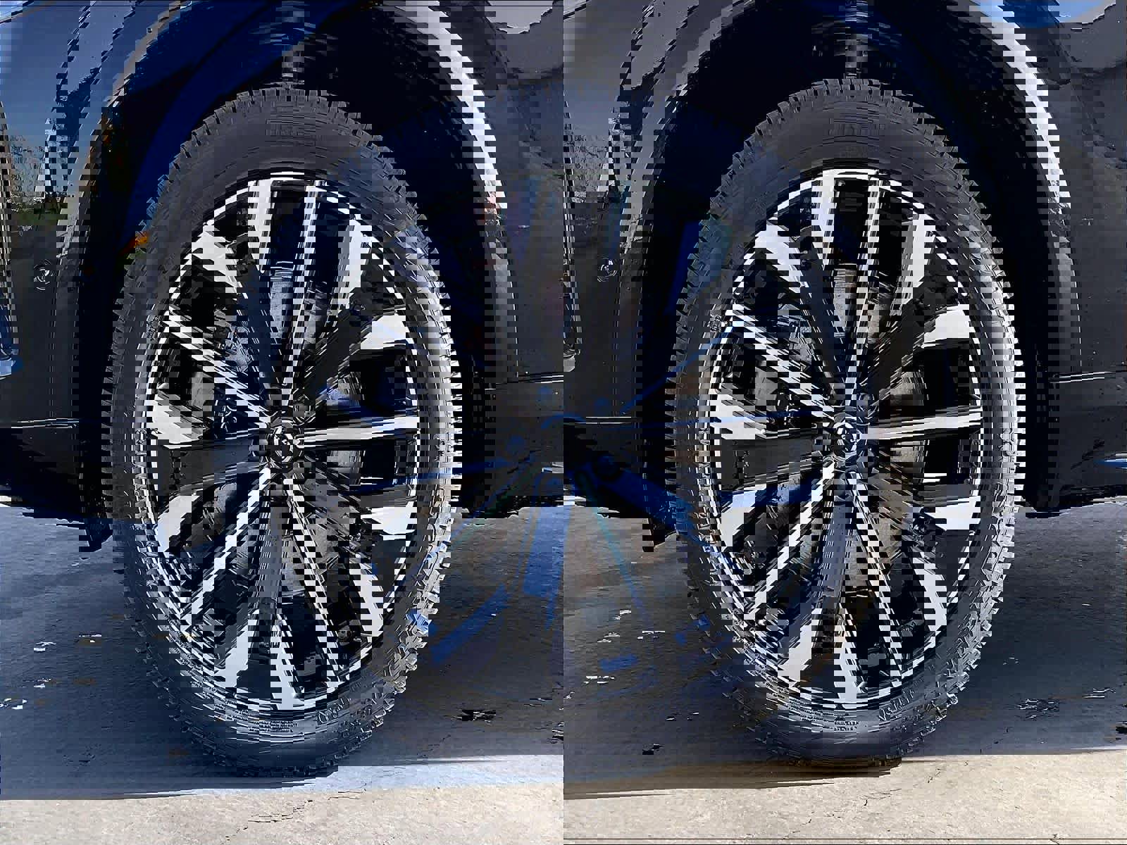 New 2026 Volvo XC90 T8 Ultra w/ Lounge Package image 14