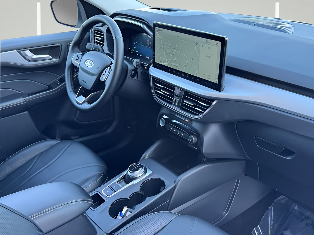 Used 2025 Ford Escape Platinum w/ Premium Technology Package FWD image 14