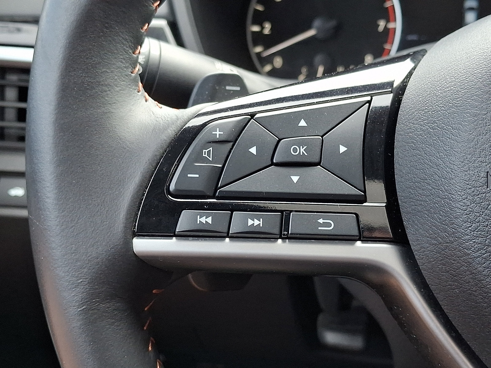 Certified 2023 Nissan Altima 2.5 SR w/ SR Premium Package FWD image 24