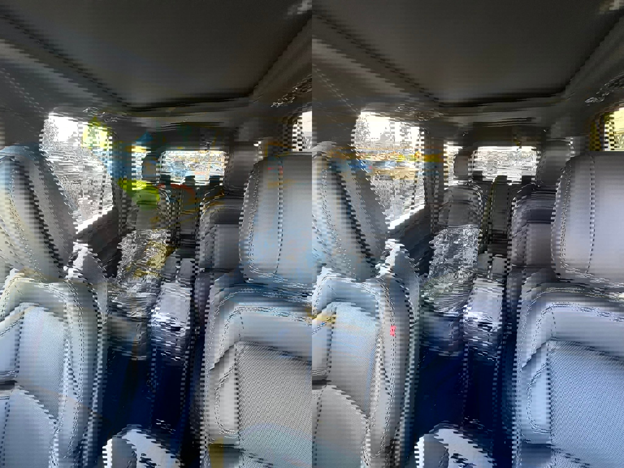 New 2025 Lincoln Navigator Reserve w/ Jet Appearance Package image 19