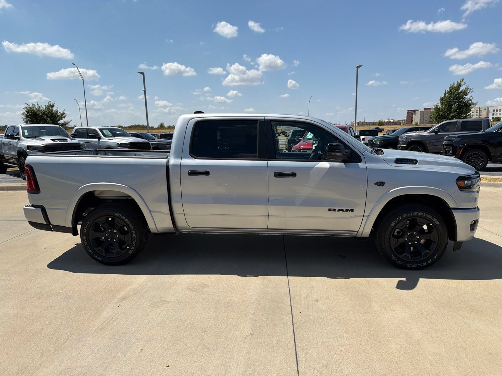 New 2027 RAM 1500 4x4 Crew Cab image 6