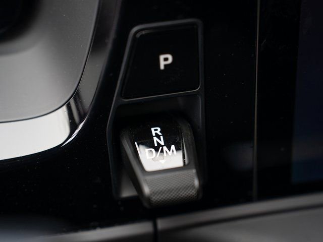 Used 2025 Porsche Panamera GTS image 27