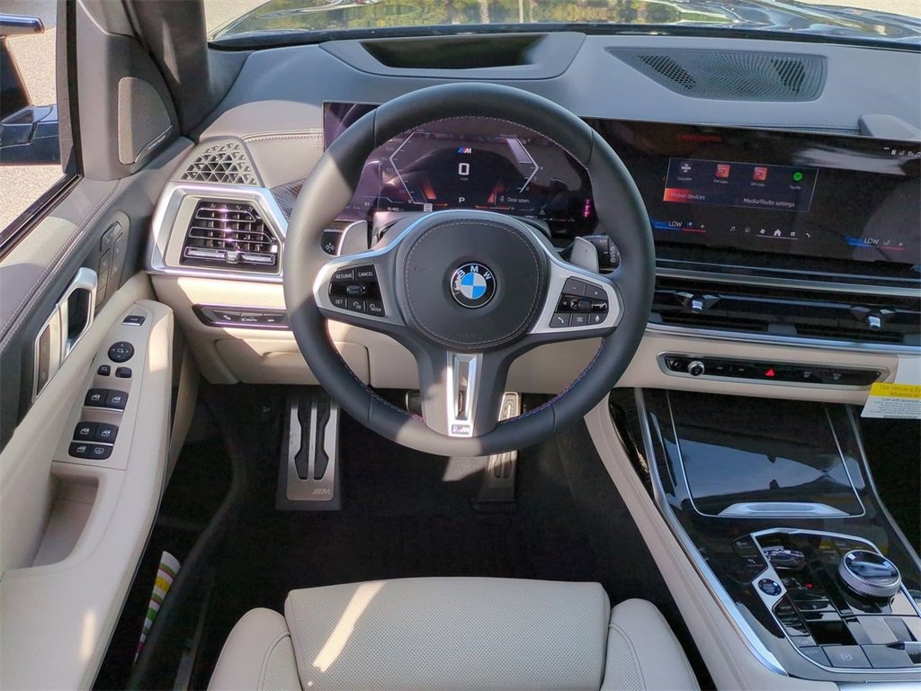 New 2026 BMW X7 M60i image 14