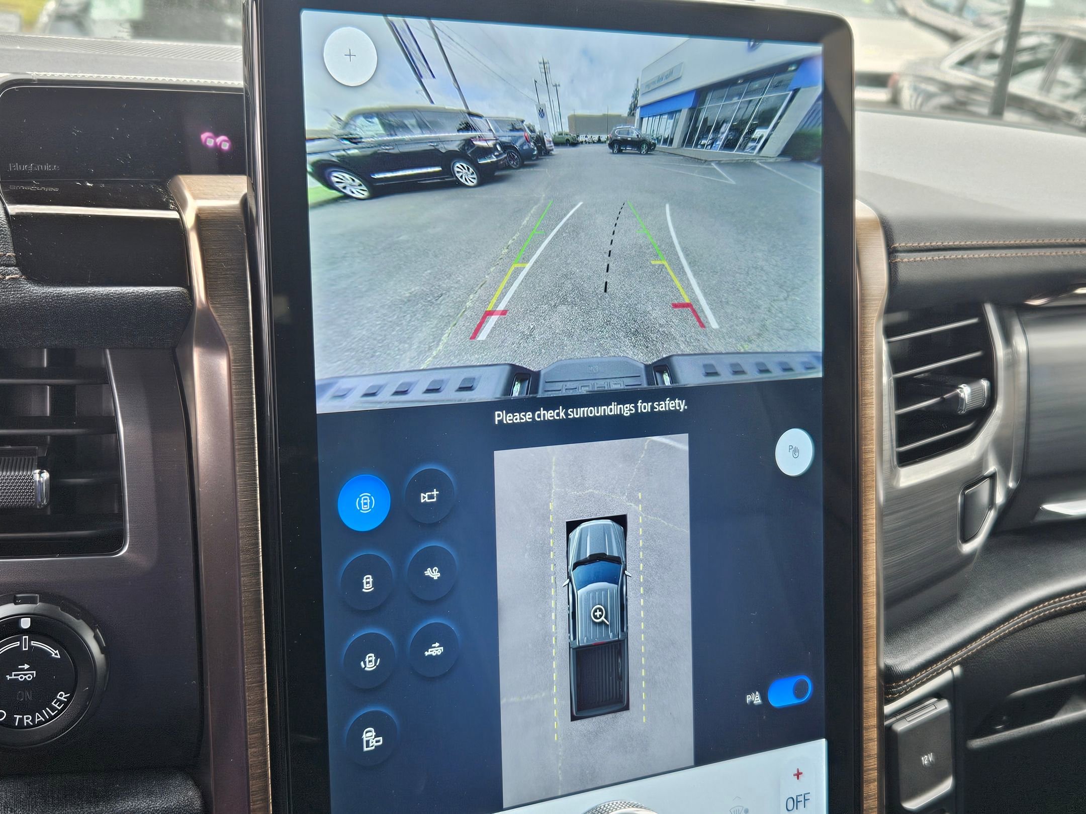 Used 2023 Ford F150 Lightning Lariat w/ Equipment Group 511A High image 18