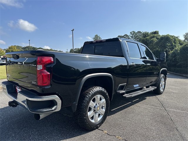 Used 2023 Chevrolet Silverado 2500 LTZ image 5