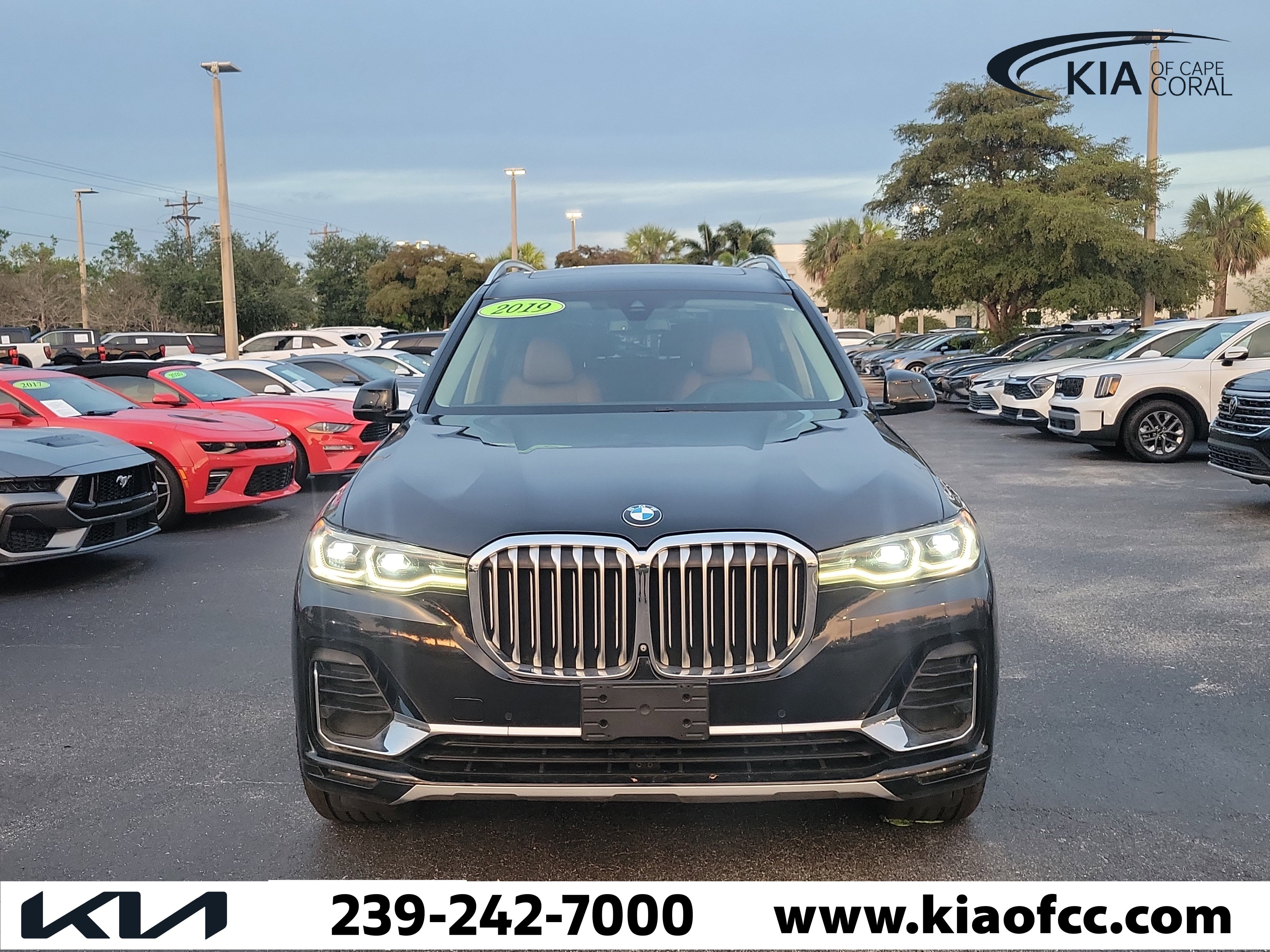 Used 2019 BMW X7 xDrive40i w/ Premium Package AWD/4WD image 2